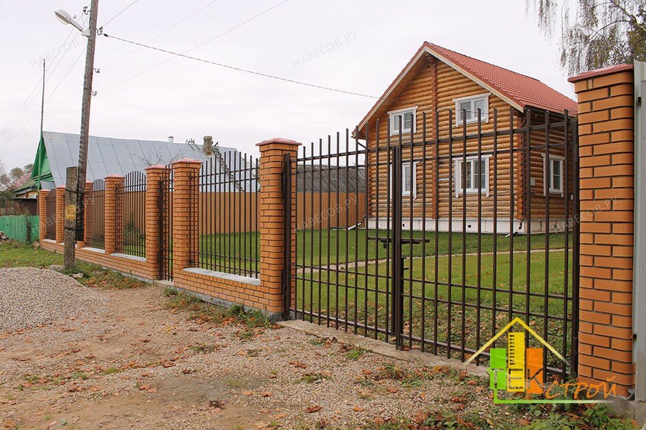 Сварной металлический забор с воротами и калиткой
